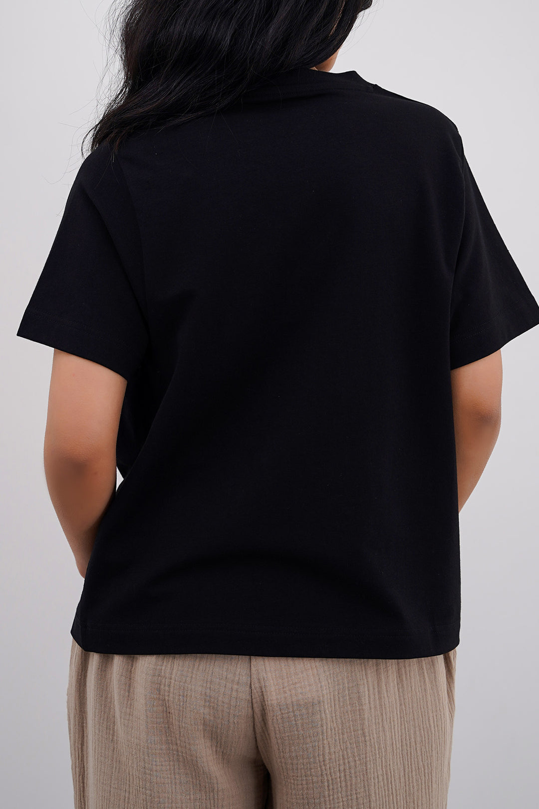 BLACK ALL- COTTON TEE