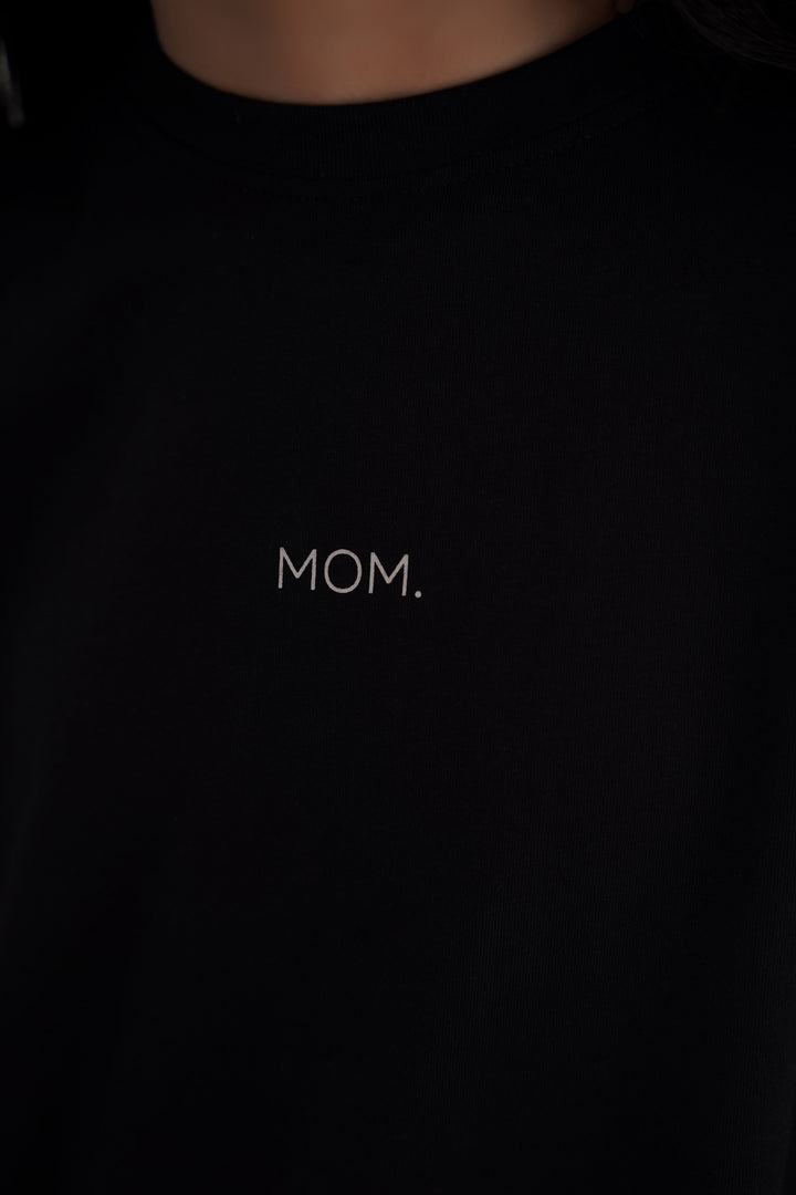 BLACK MOM OVERSIZED TEE