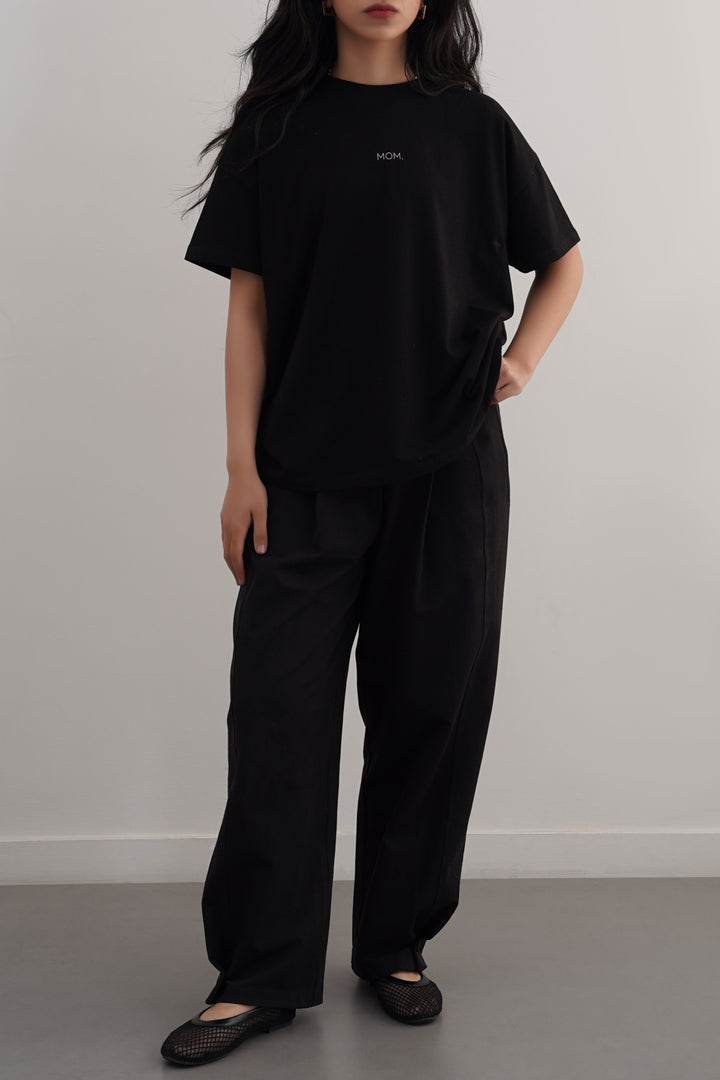 BLACK MOM OVERSIZED TEE