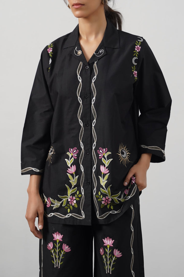 COSMOS EMBROIDERED SHIRT