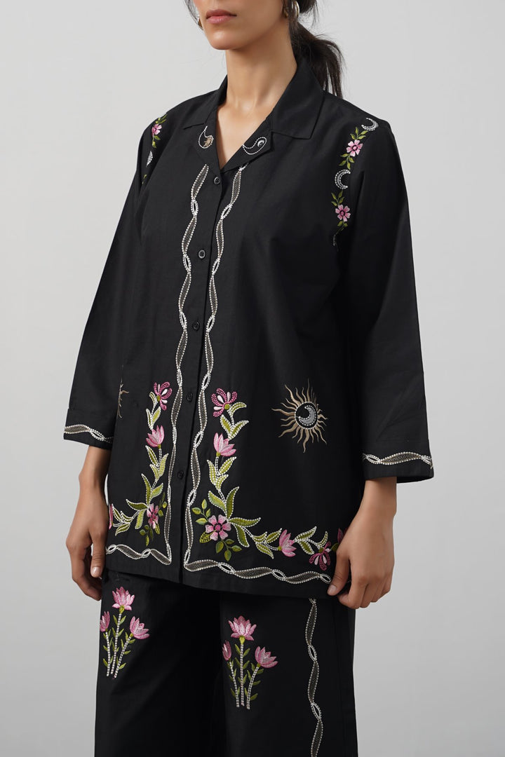 COSMOS EMBROIDERED SHIRT