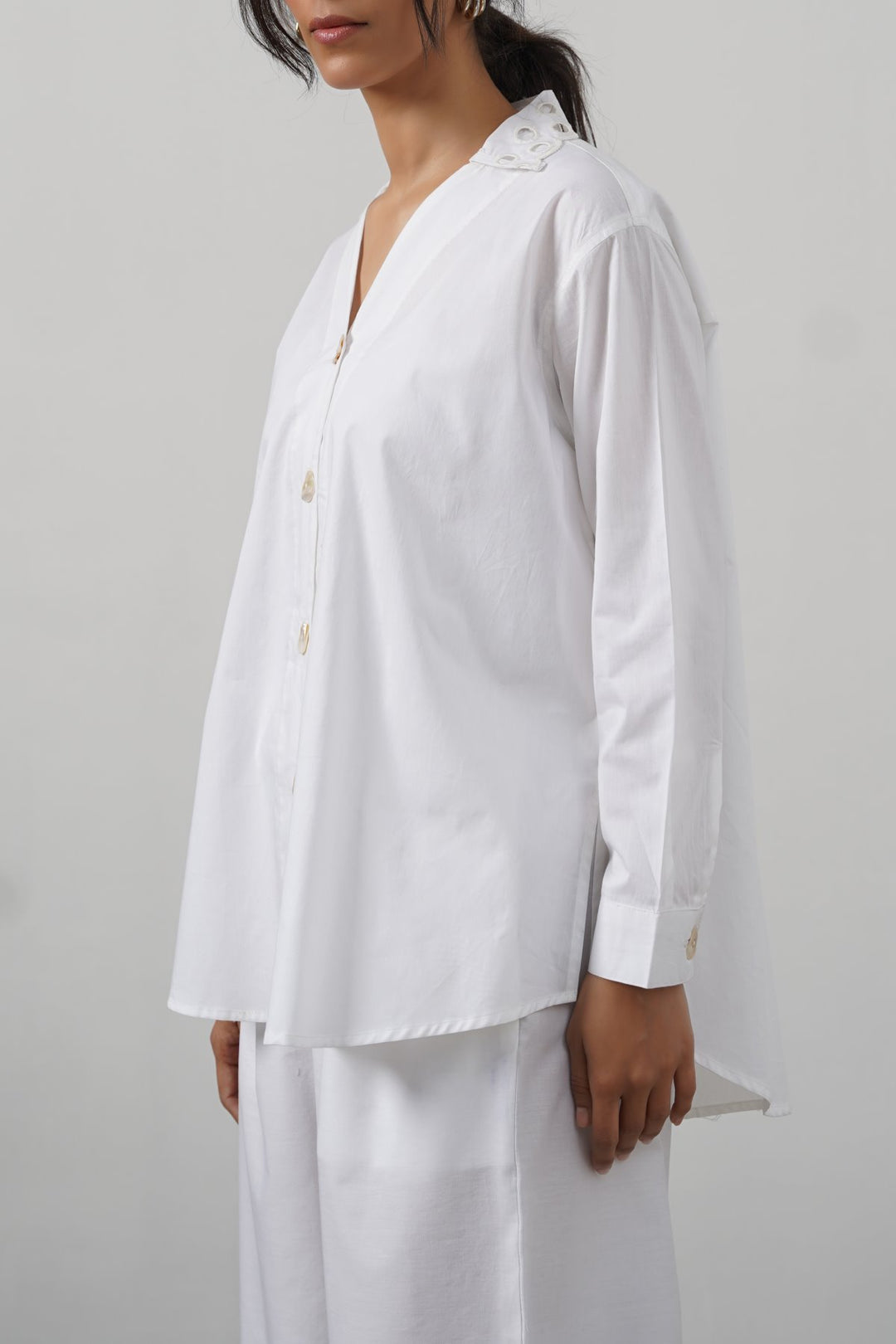 CREME CUTWORK COLLAR SHIRT