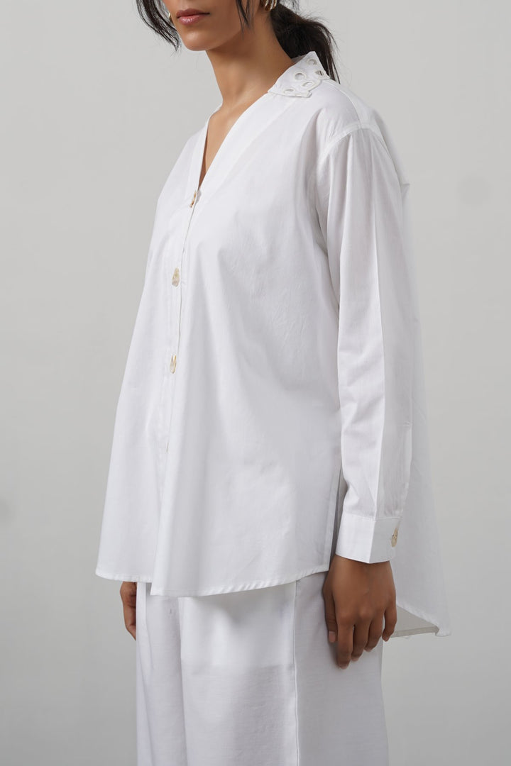 CREME CUTWORK COLLAR SHIRT