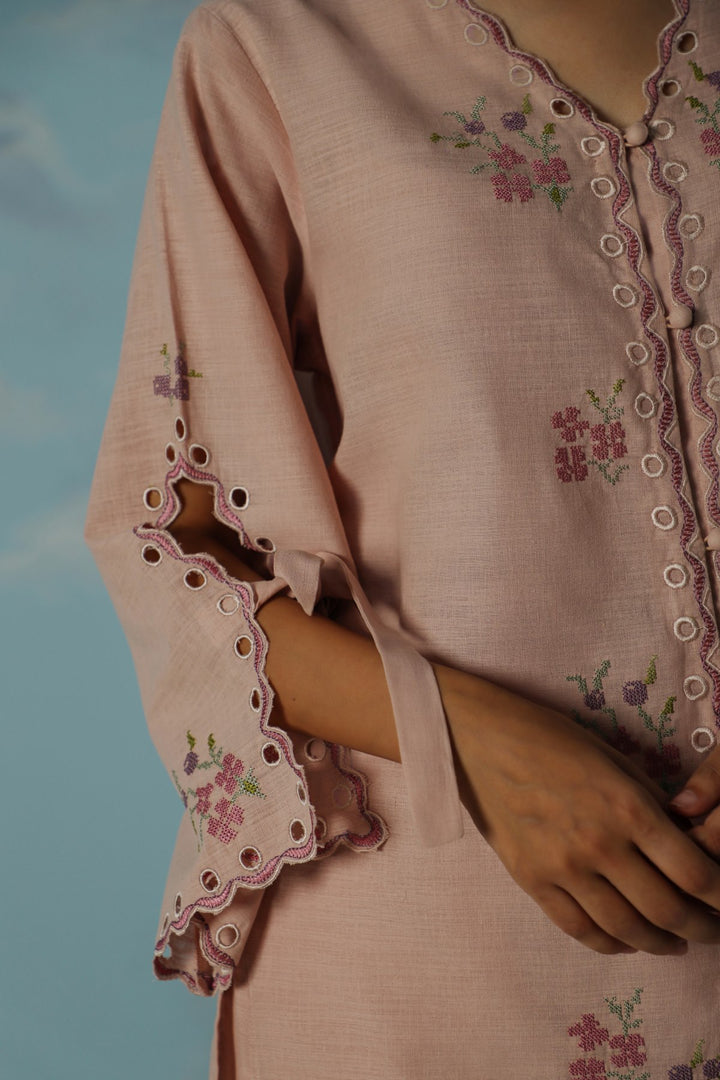 TEA PINK NEEDLEPOINT BERRIES SHIRT