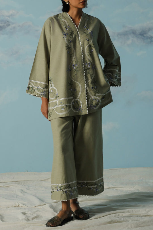 LIGHT GREEN VIOLA AND SAGE EMBROIDERED SHIRT
