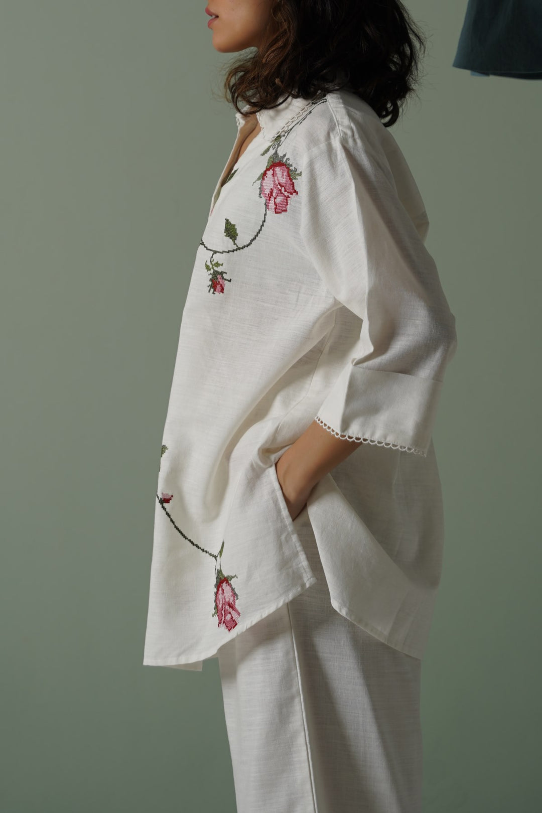 WHITE ROSATINI TUNIC