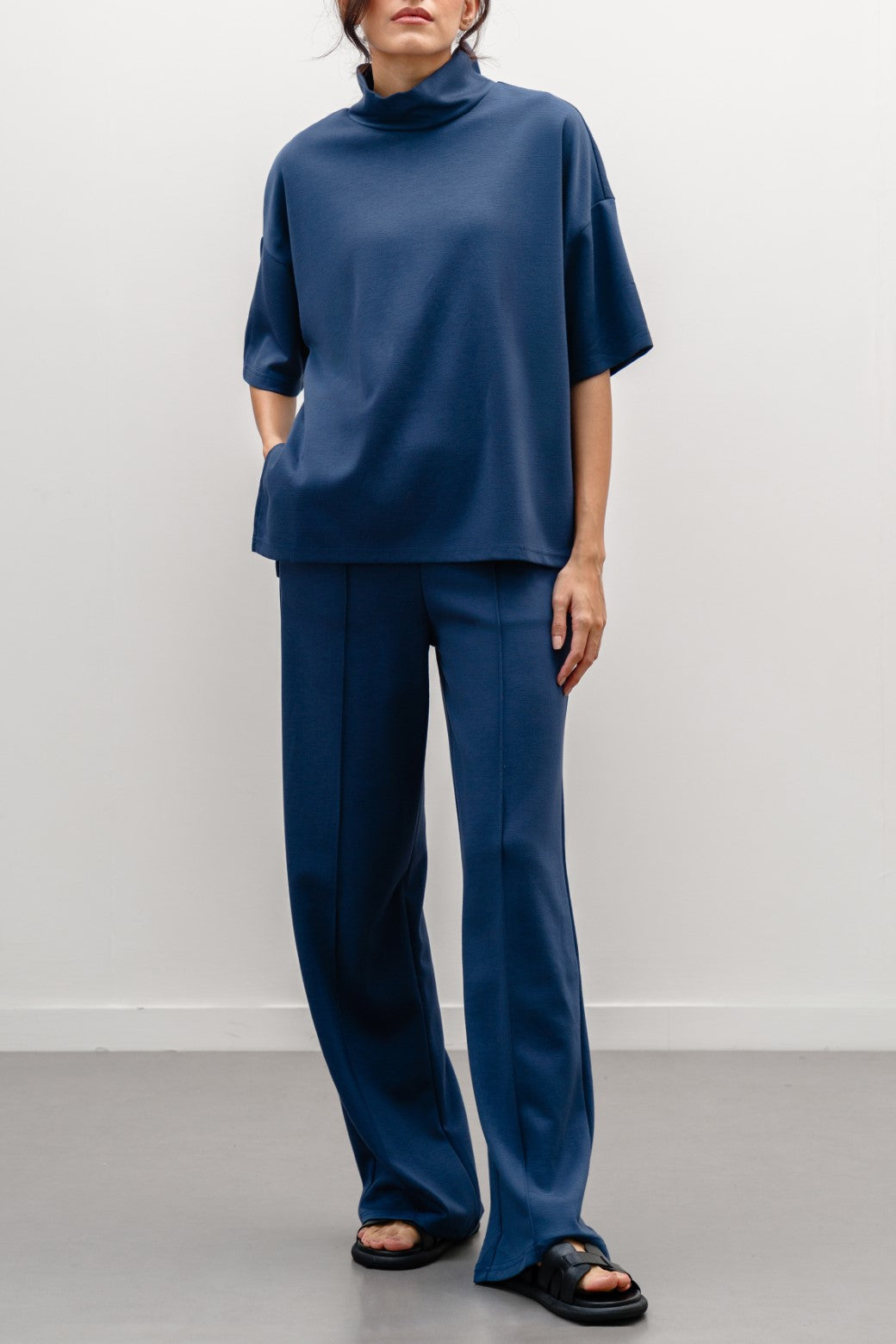 STRAIGHT PANTS – Lama Retail