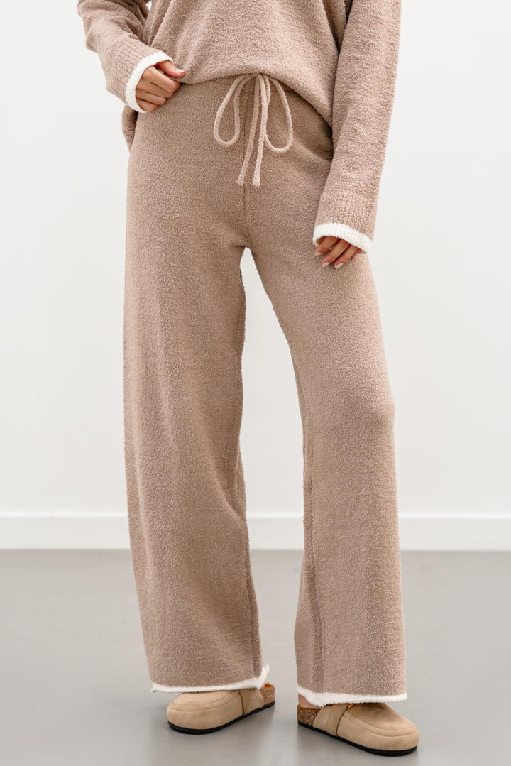 BEIGE MINKY LOUNGE PANTS