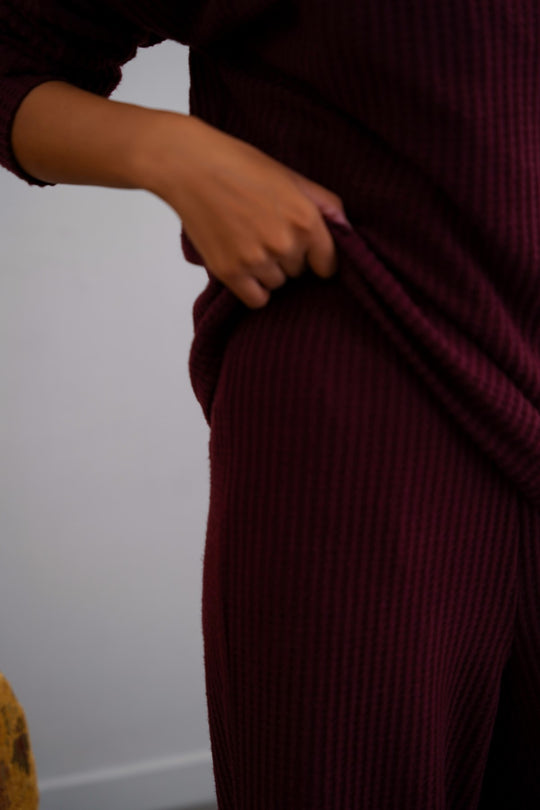 WINE WAFFLE KNIT PANTS