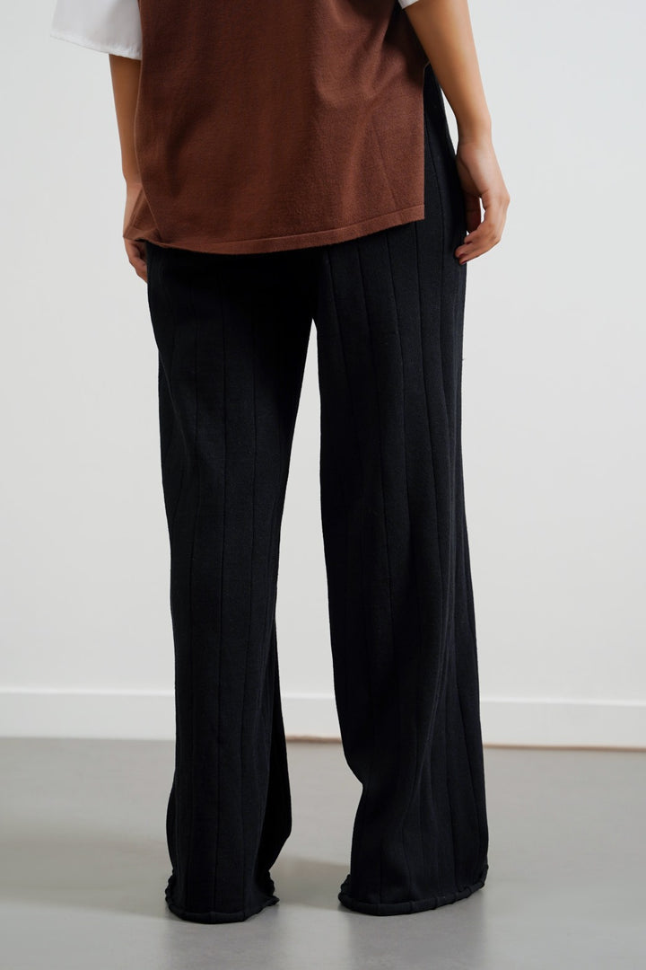 RIB-KNIT STRAIGHT PANTS