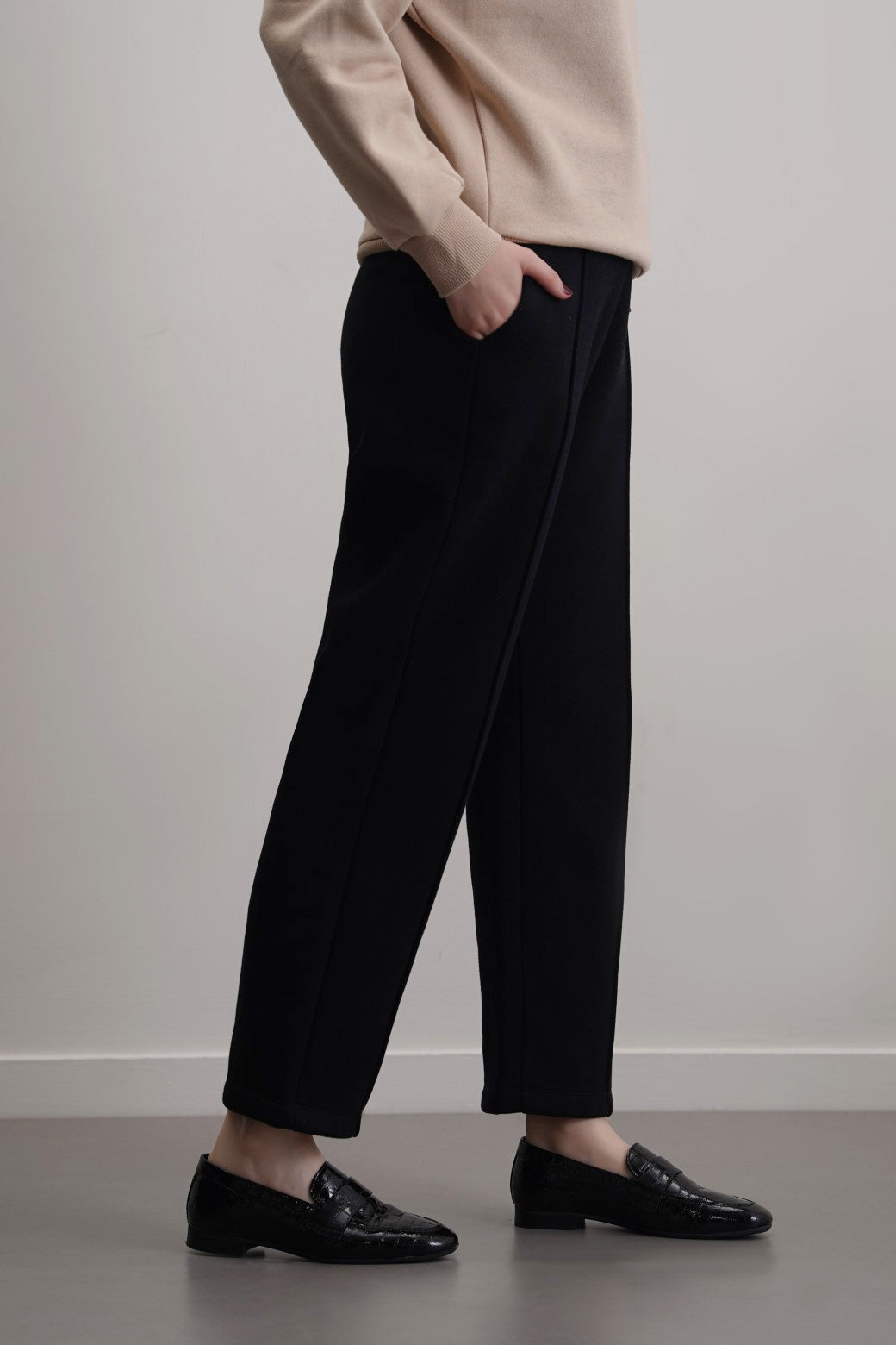 BLACK FLEECE EASY SLACKS