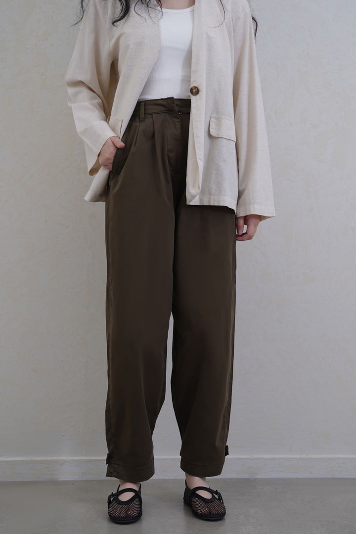 OLIVE HIGH WAISTED MOM PANTS