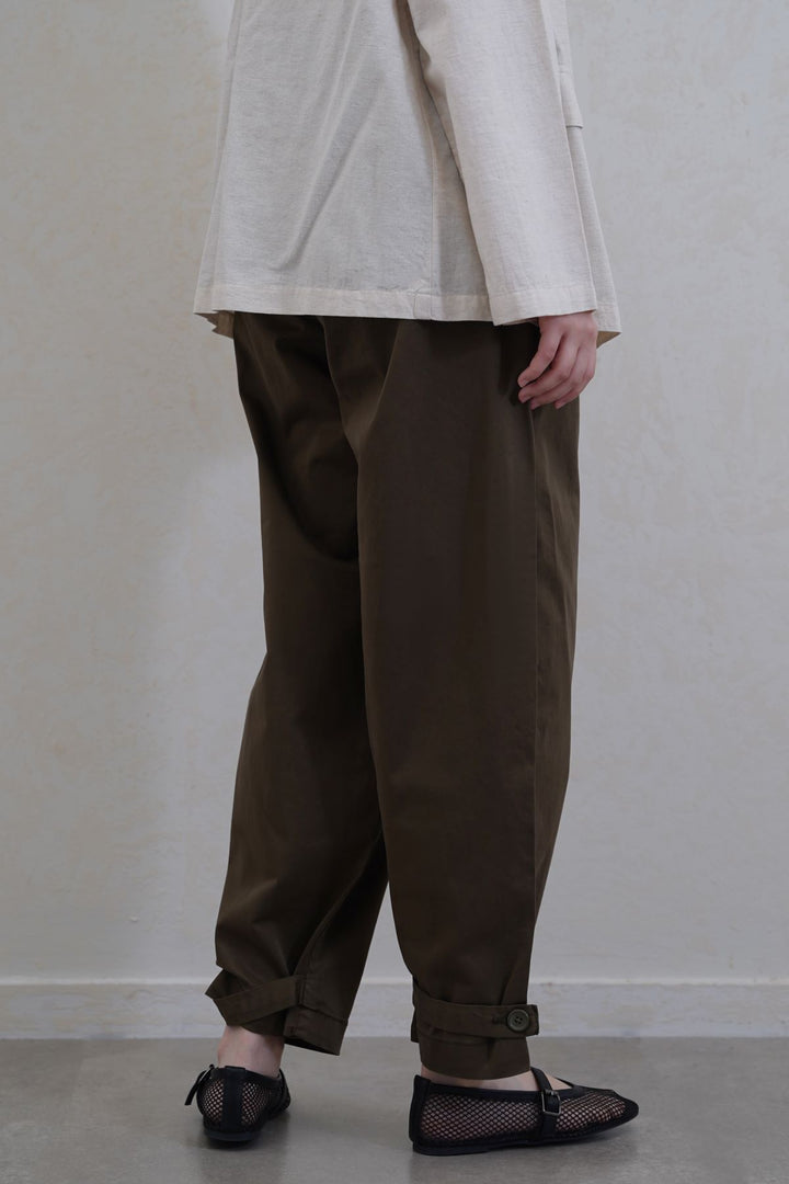 OLIVE HIGH WAISTED MOM PANTS