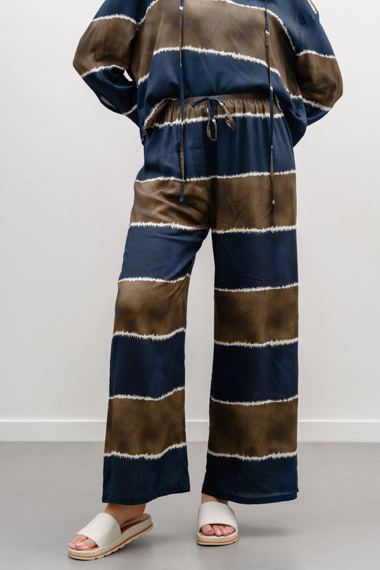 BROWN SHIBORI PRINTED PANTS