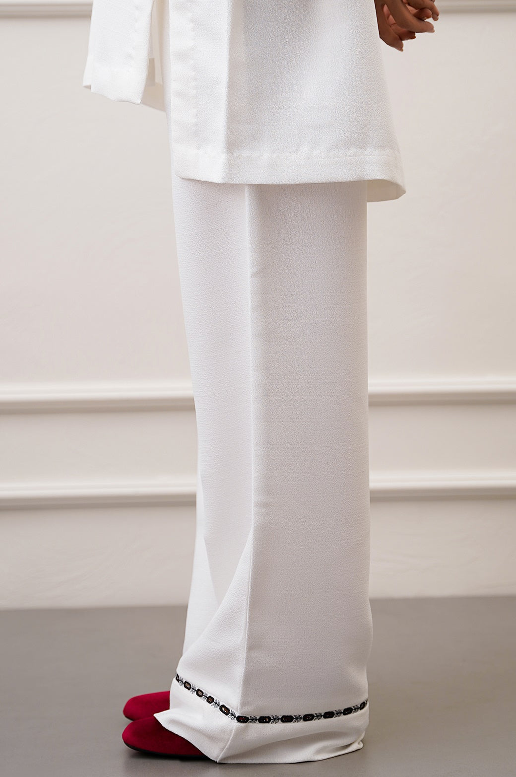 OFF WHITE LYS EMBROIDERED PANT