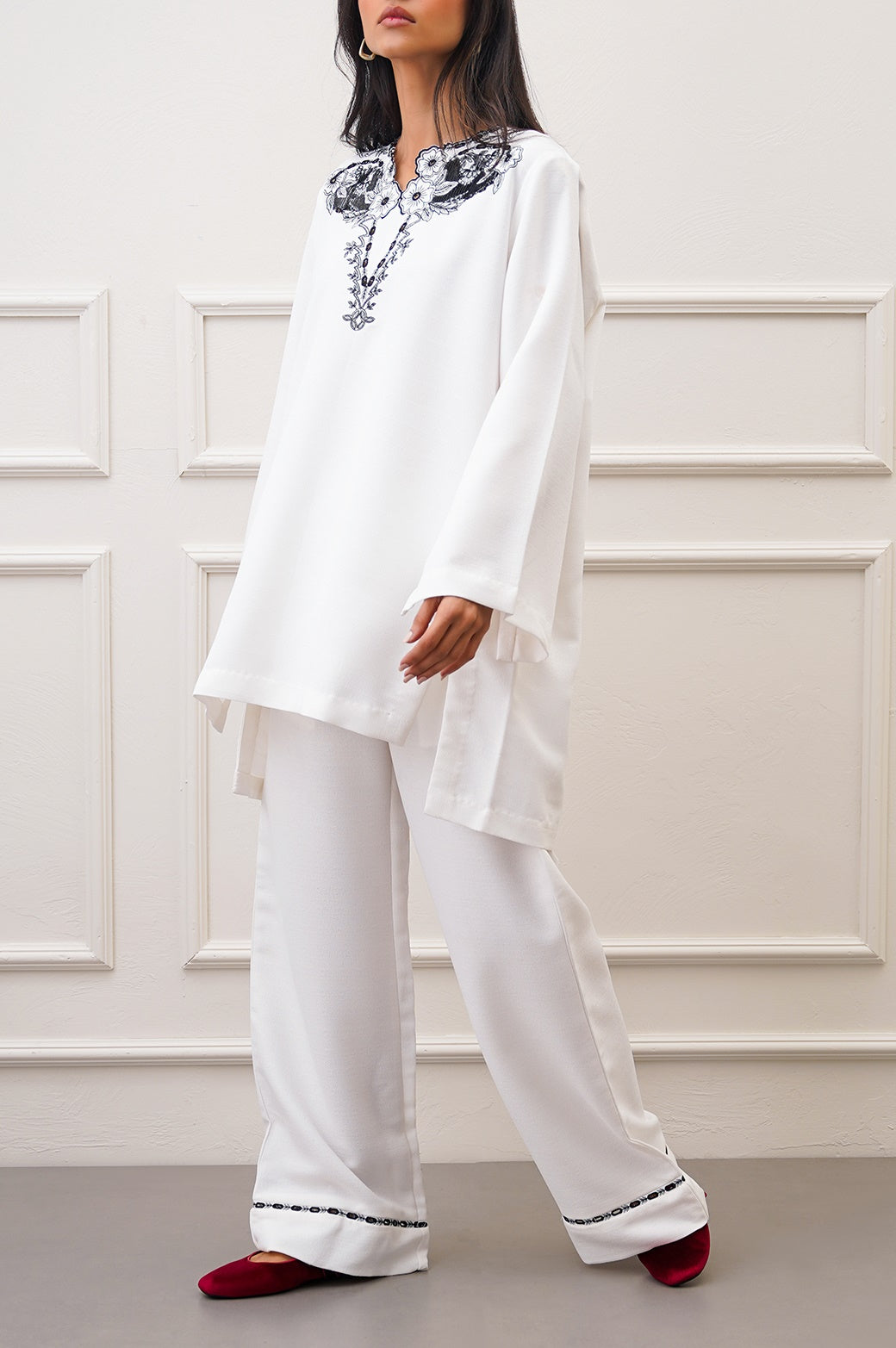 GIZA EMBROIDERED PANTS – Lama Retail