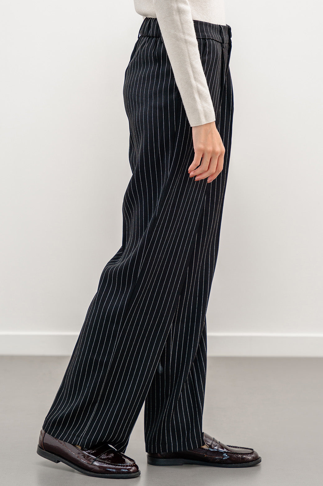 BLACK PIN STRIPED PANTS