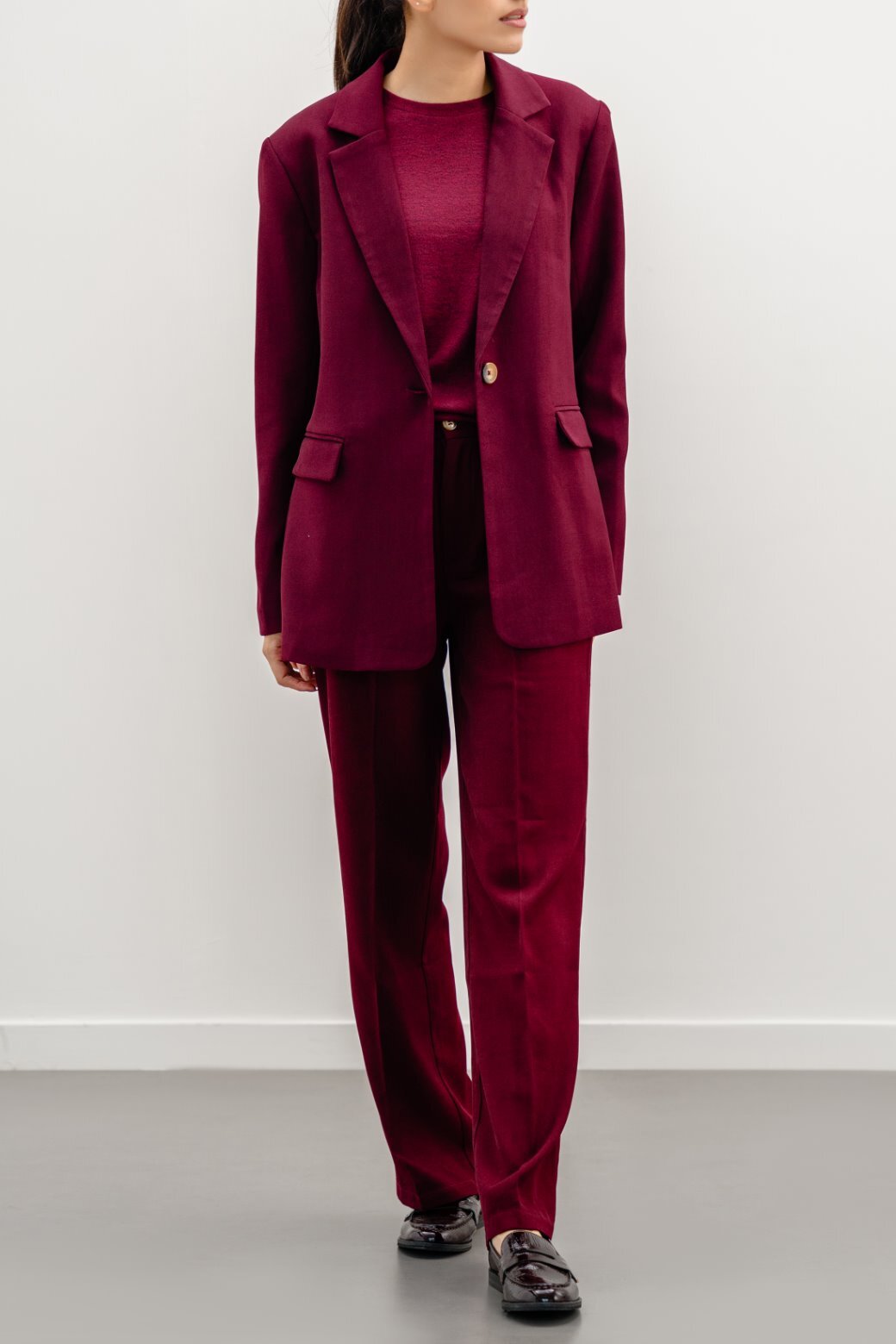 BURGUNDY TAILORED BLAZER