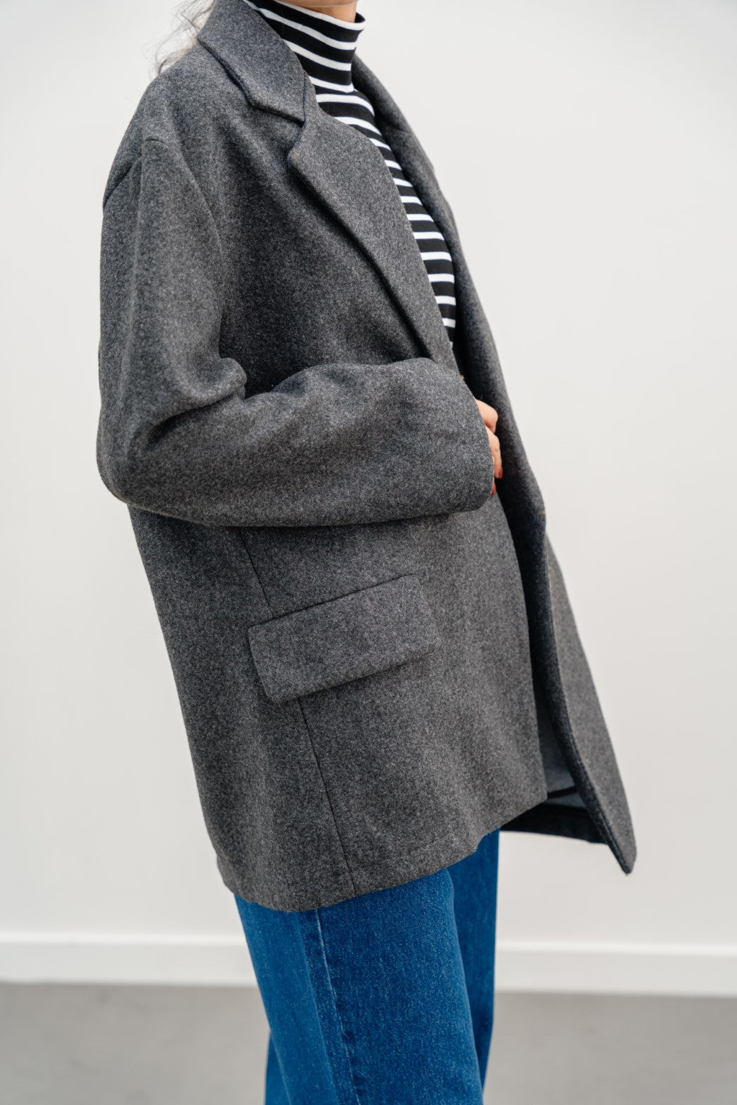 DARK GREY SHORT COAT