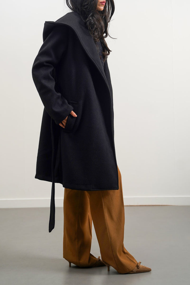 BLACK MIDI COAT WITH HOOD