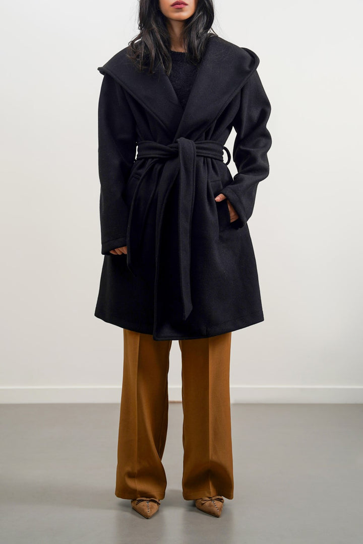 BLACK MIDI COAT WITH HOOD