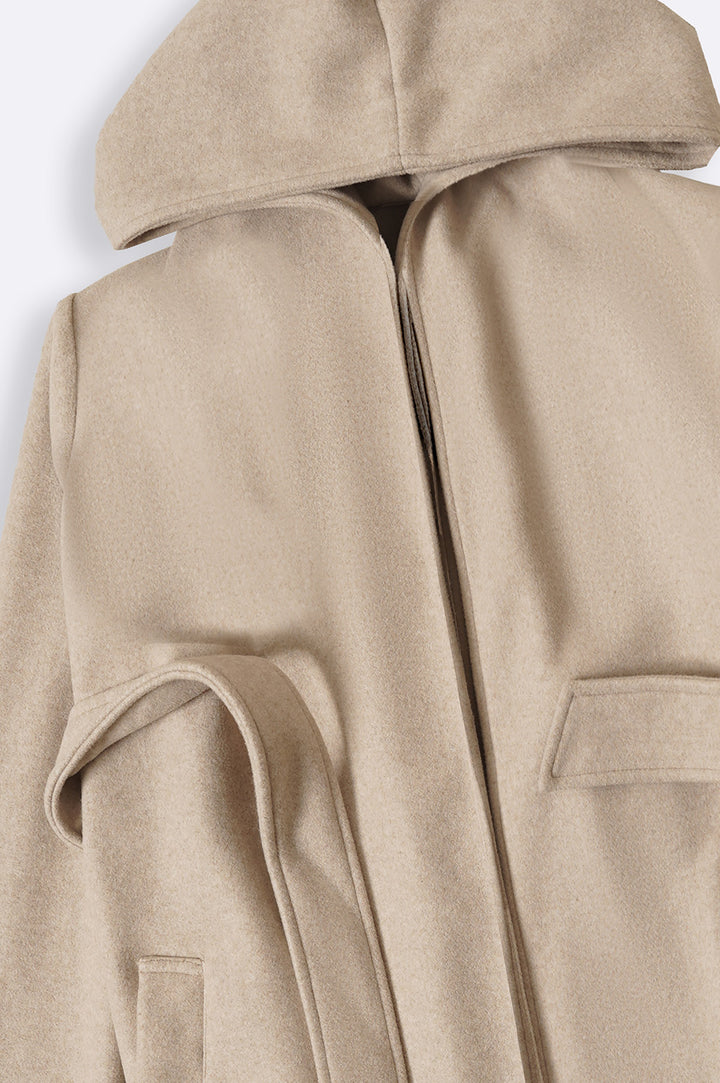 CAMEL WOMAN COATS