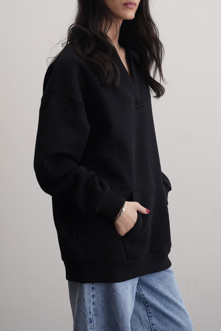 BLACK POLO NECK SWEATSHIRT