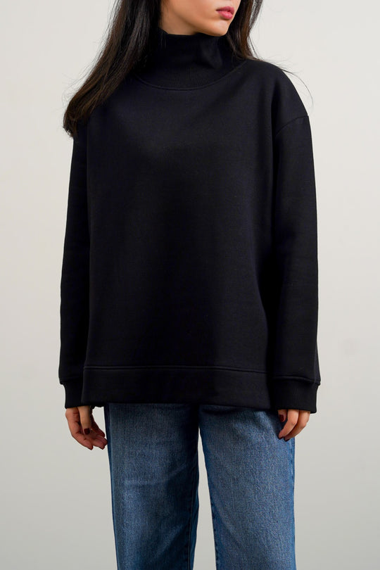 BLACK CLASSIC TURTLE NECK SWEATSHIRT