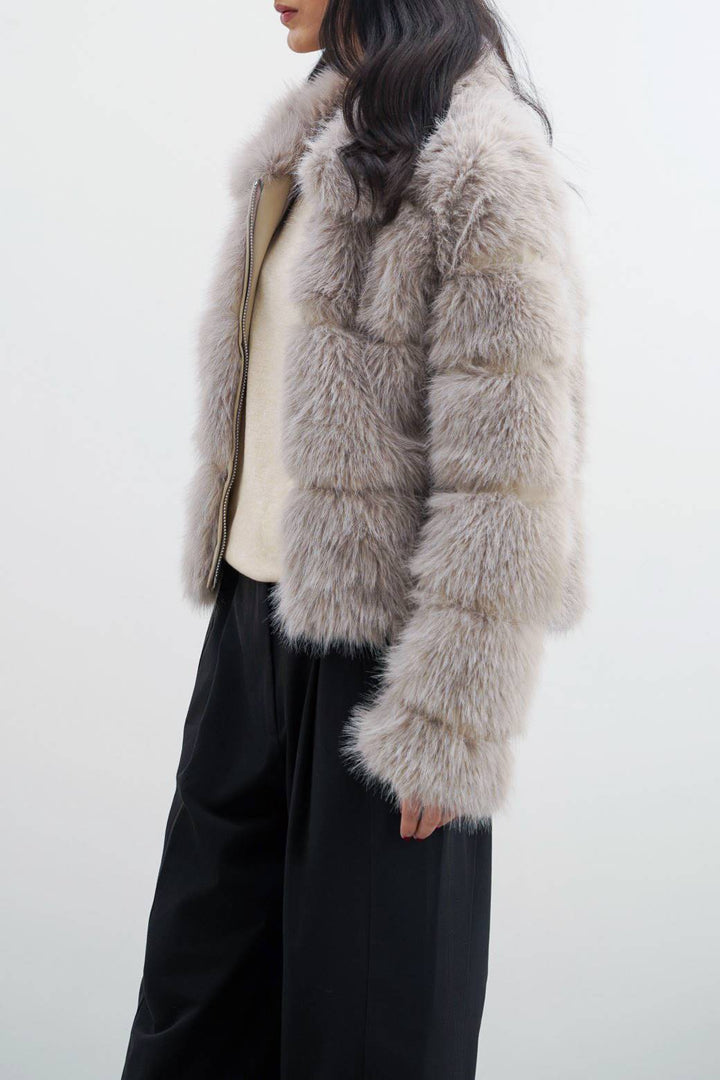 GREY FUR ZIPPER JACKET