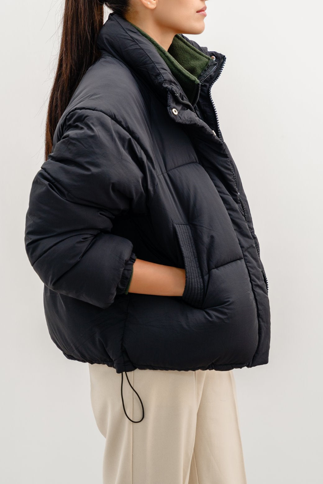 BLACK SHORT PUFFER JACKET