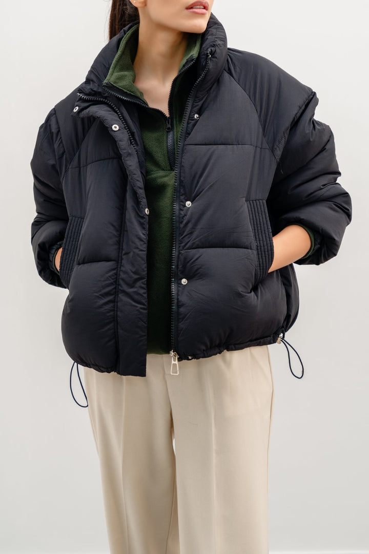 BLACK SHORT PUFFER JACKET