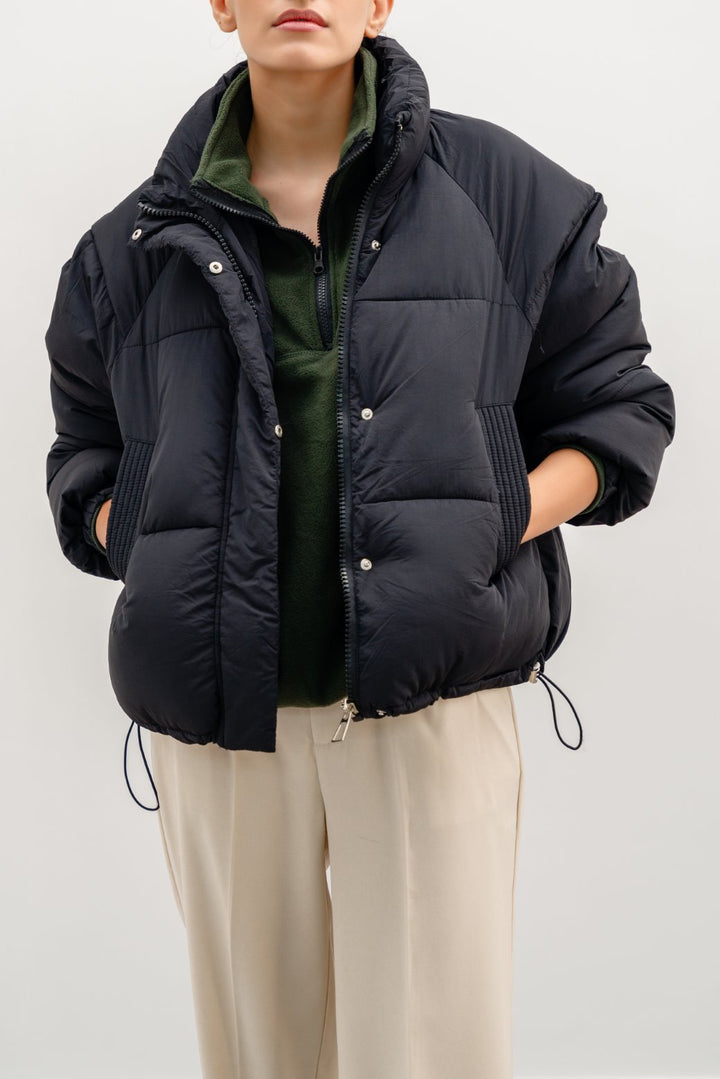 BLACK SHORT PUFFER JACKET