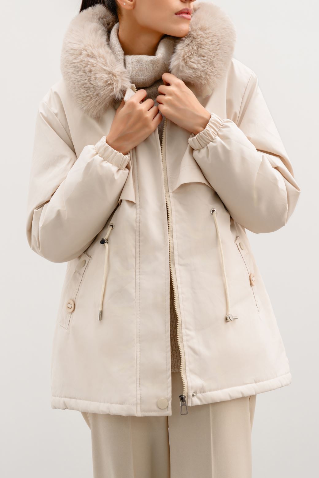 HOODED PUFFER JACKET