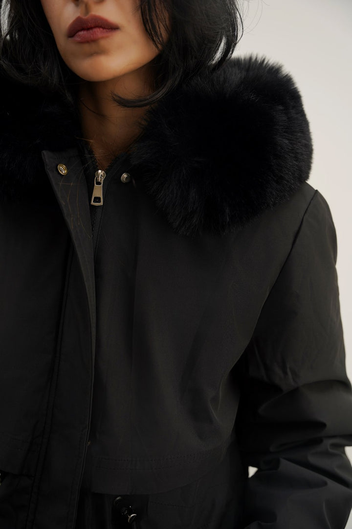 BLACK HOODED PUFFER JACKET