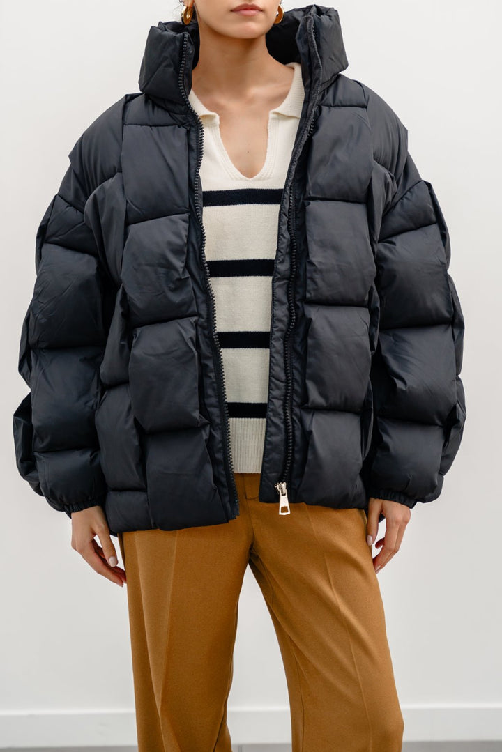 BLACK CHAIN QUILT PUFFER JACKET