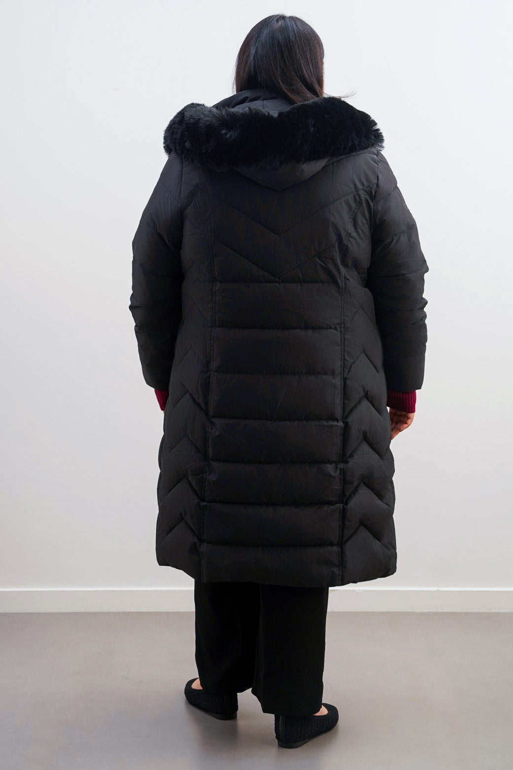 BLACK CURVE HOODED PUFFER JACKET