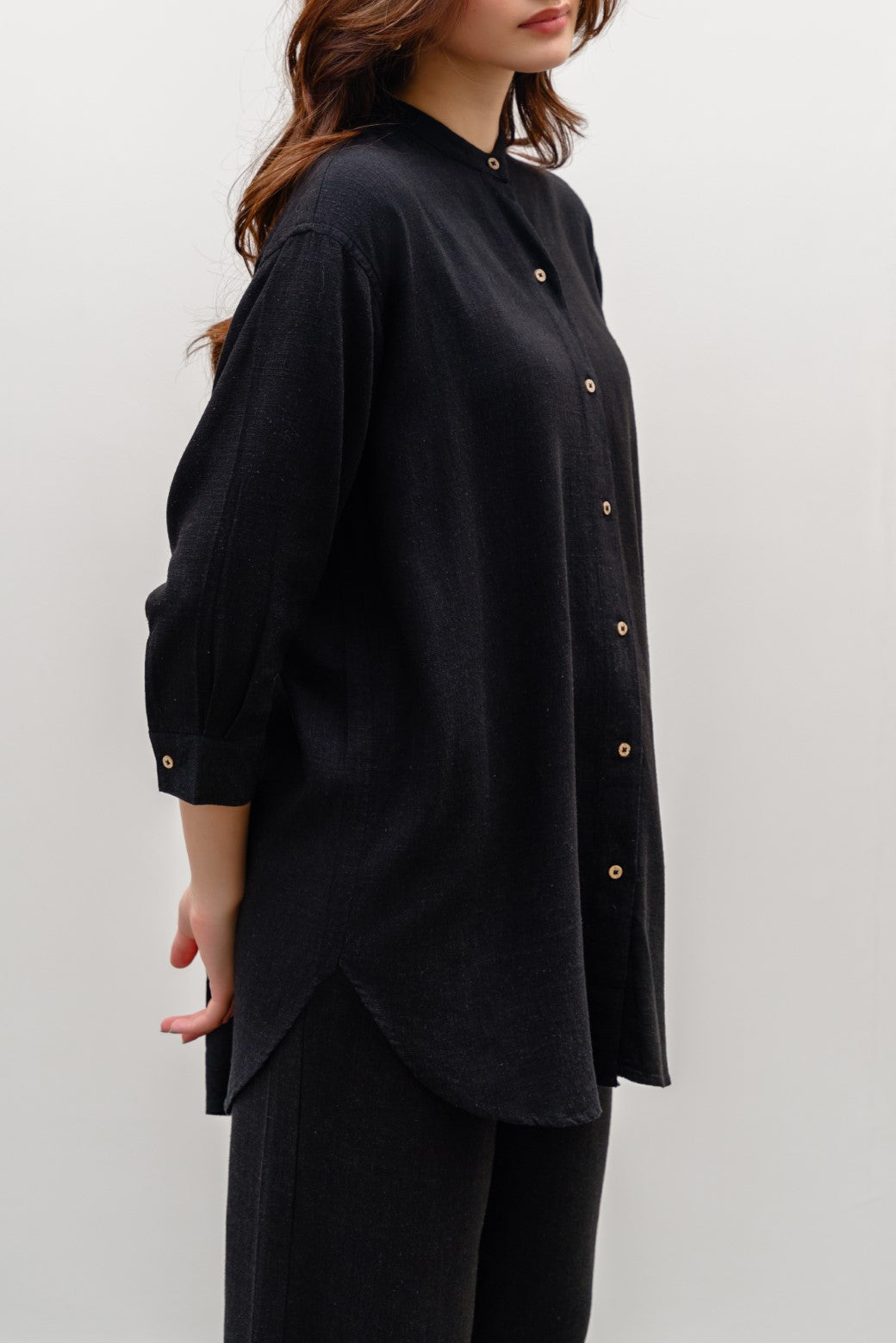 BLACK BAND COLLAR SHIRT