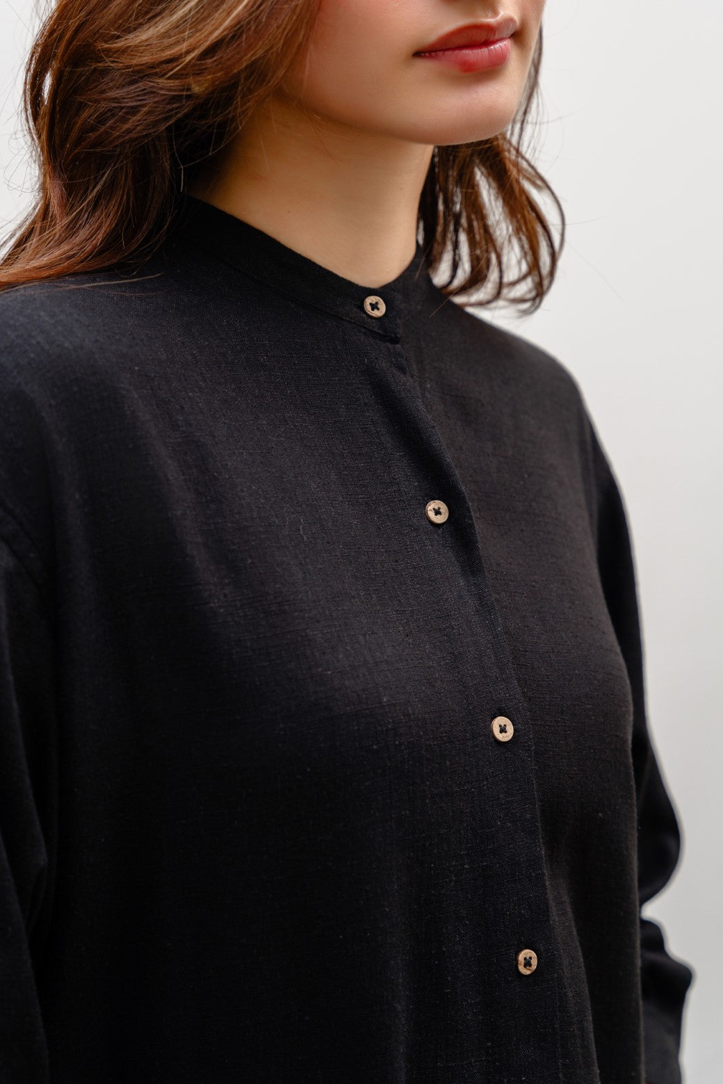 BLACK BAND COLLAR SHIRT