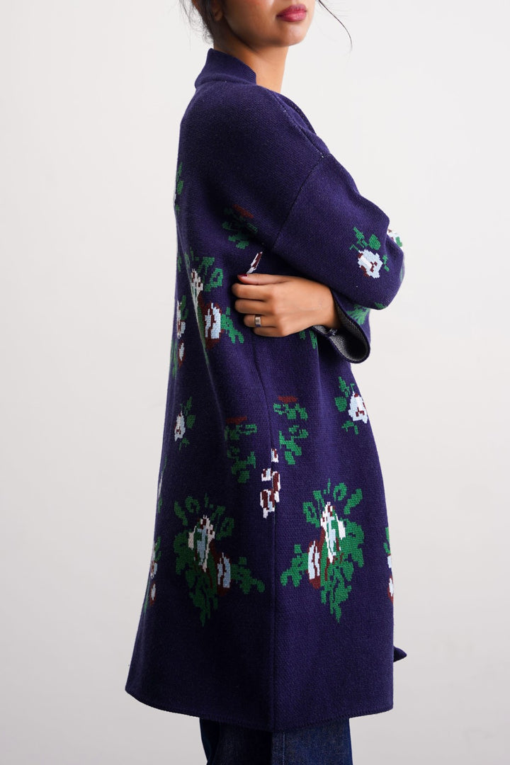 DARK NAVY ROSES JACQUARD CARDIGAN