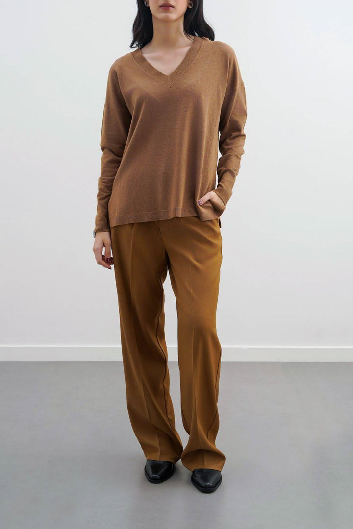 CAMEL HOMEBODY V-NECK SWEATER