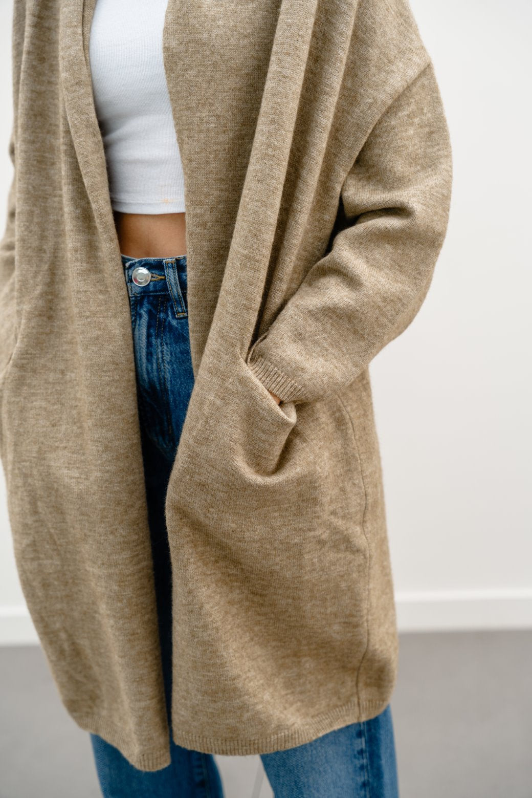 THE MOM CARDIGAN – Lama Retail
