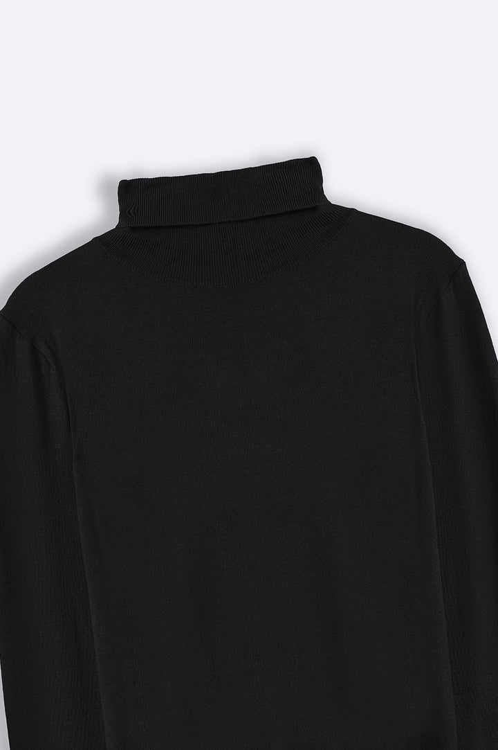 BLACK CLASSIC ROLLNECK SWEATER