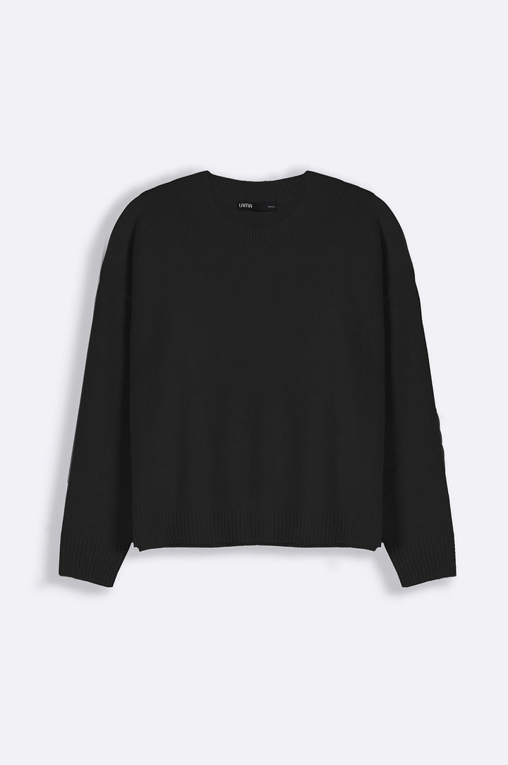 BLACK SOFT KNIT SWEATER