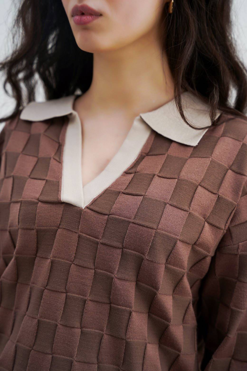 BROWN CHECKERED KNIT POLO