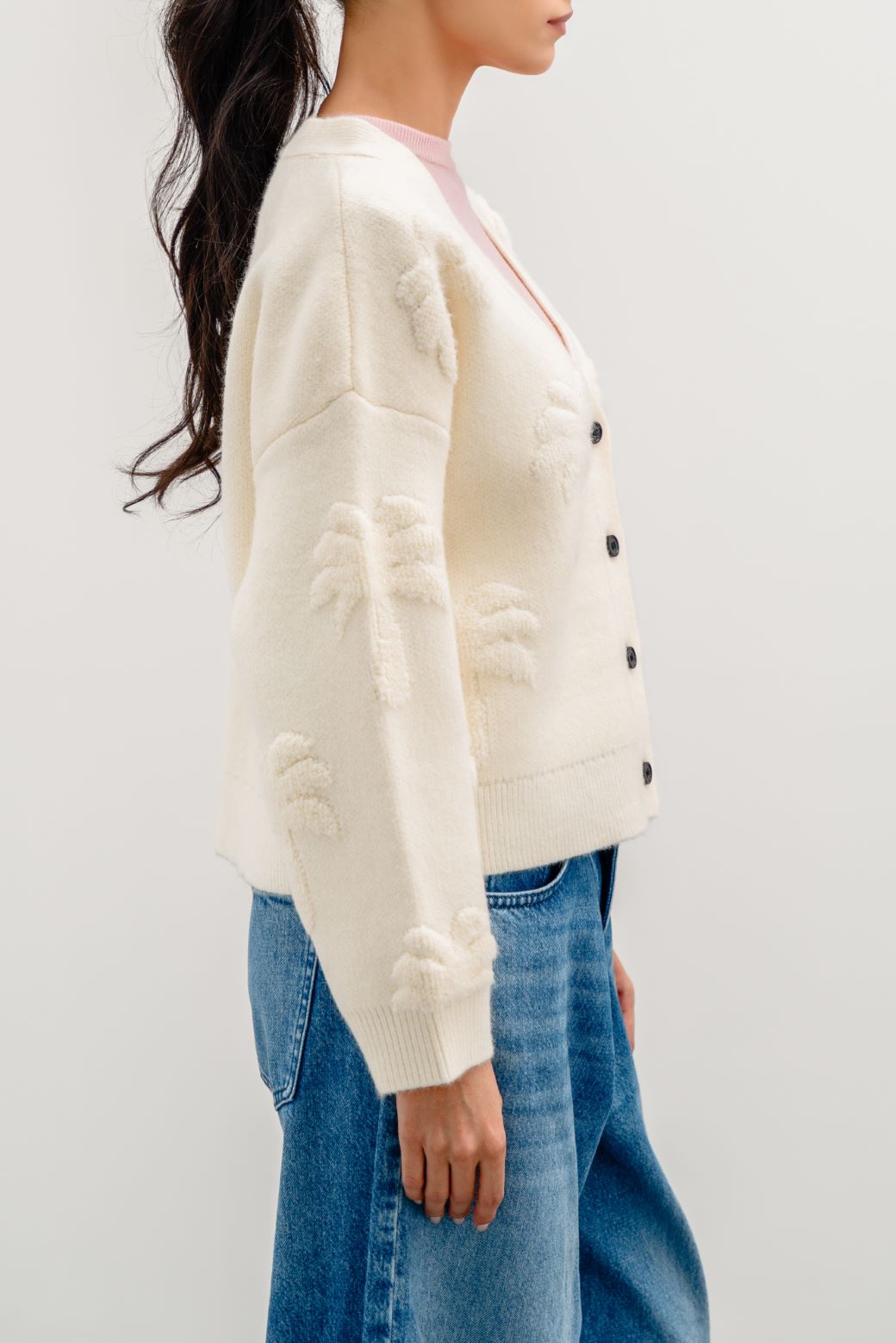 OFF WHITE TEXTURED PALM CARDIGAN