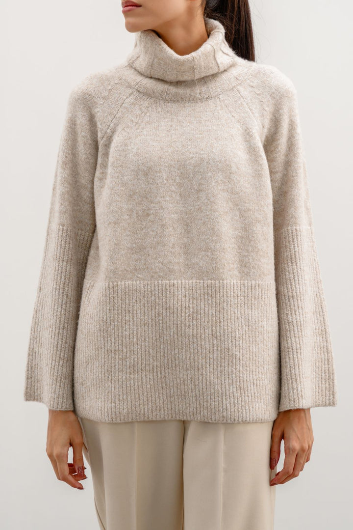 CREAM MOROCCO RIB SLEEVE SWEATER