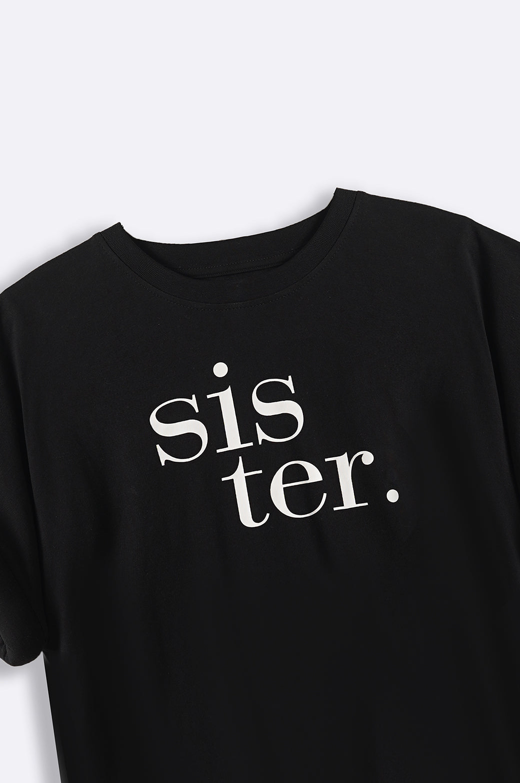 BLACK PILLOW SLEEVE SISTER TEE