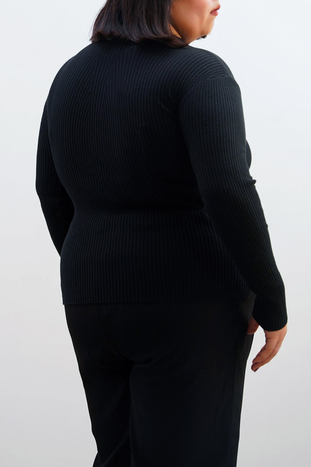 BLACK CURVE RIBBED BODYCON SWEATER