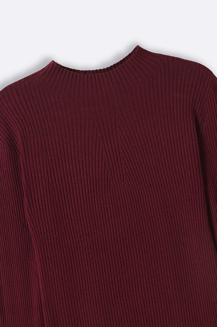 BURGUNDY CURVE RIBBED BODYCON SWEATER