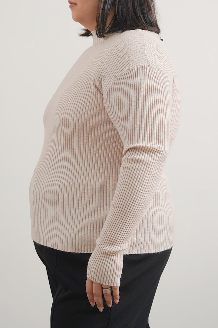 CREAM CURVE RIBBED BODYCON SWEATER